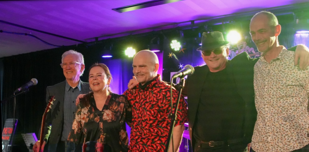 Rock- og bluesgruppen Diamonds & Rust.